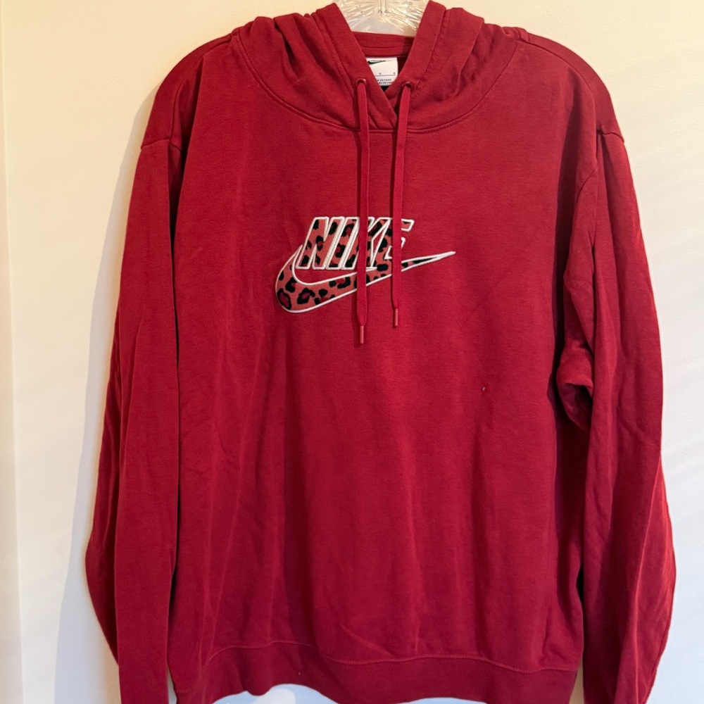 Nike Women’s Light Weight Hoodie